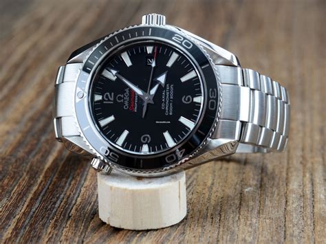 omega seamaster vs liquidmetal